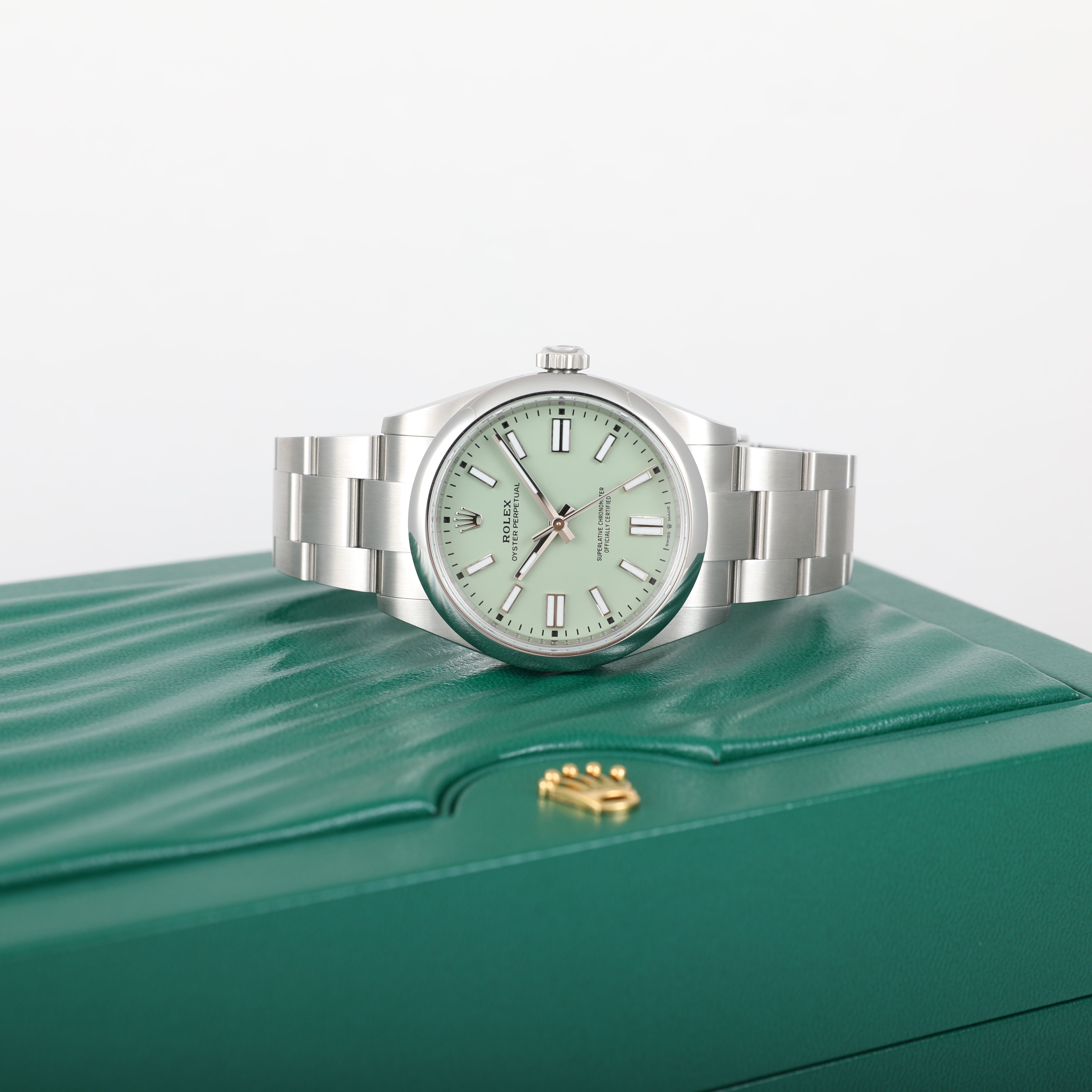 UNWORN 2025 ROLEX 134300 Oyster Perpetual 41mm Pistachio Dial with Box & Papers