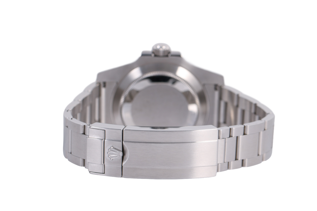 2011 Rolex Submariner Date 40mm - 116610LN