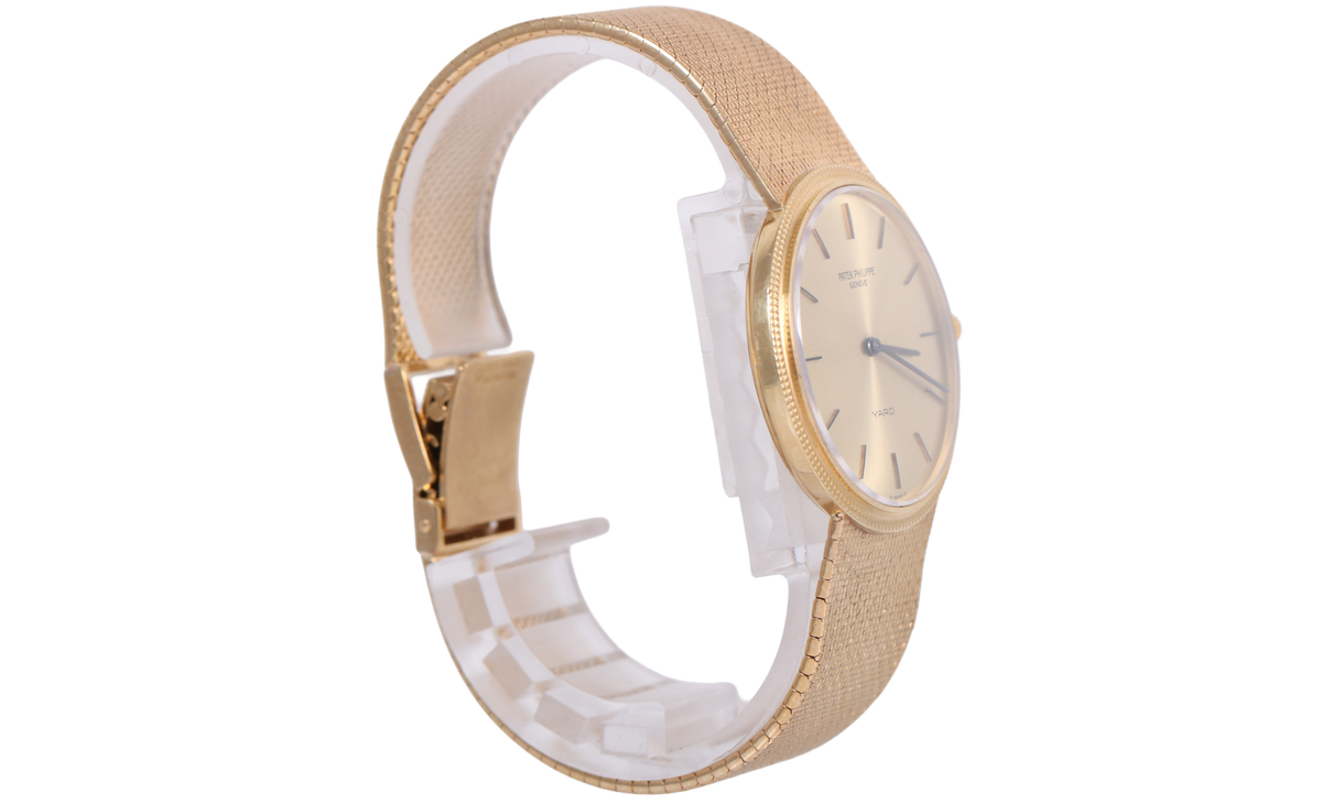 1960s Patek Philippe x Raymond C. Yard Calatrava 32mm - 3520 (Champagne)