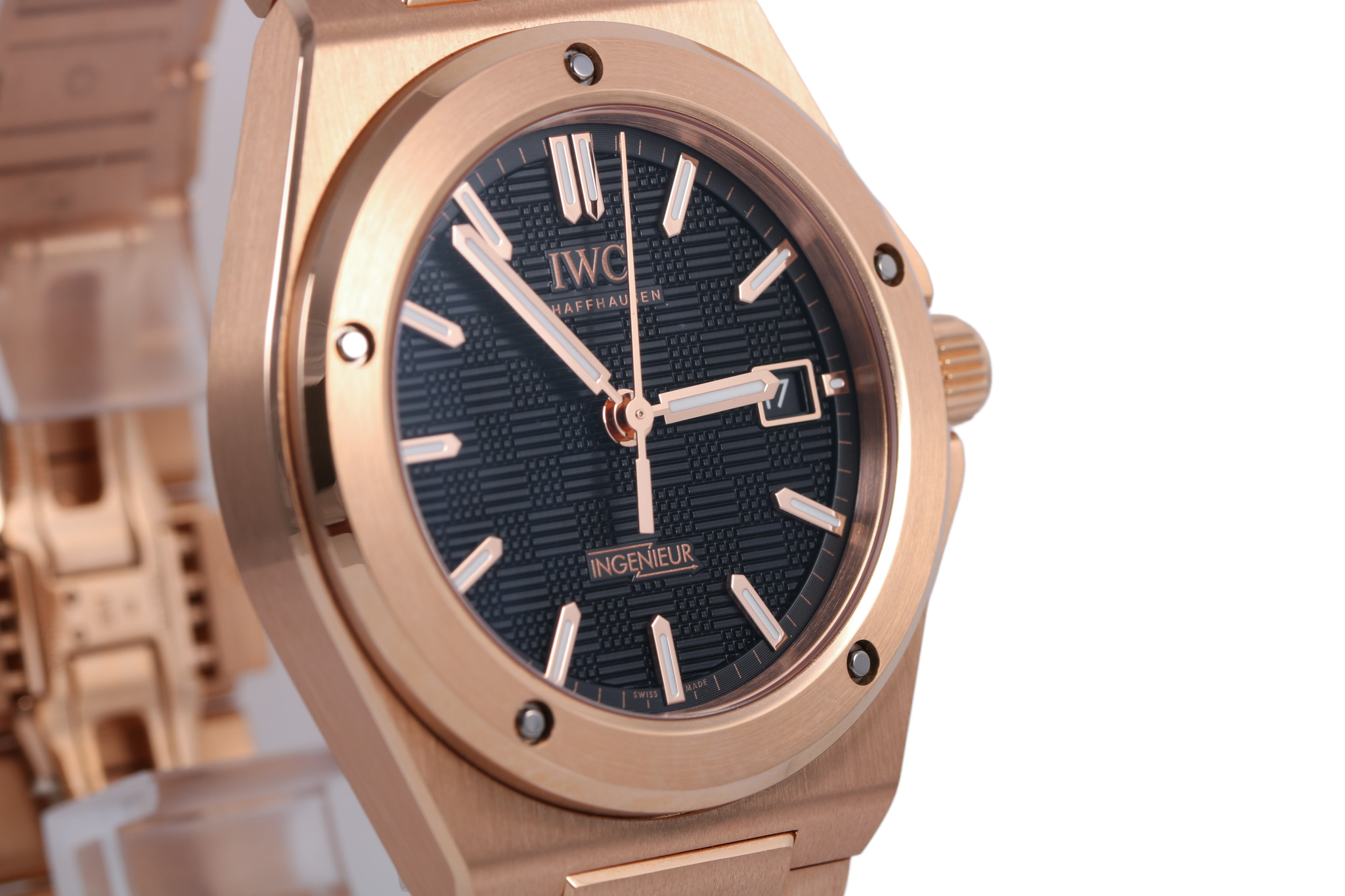 2025 IWC Ingenieur 40mm - IW328702 (Black)