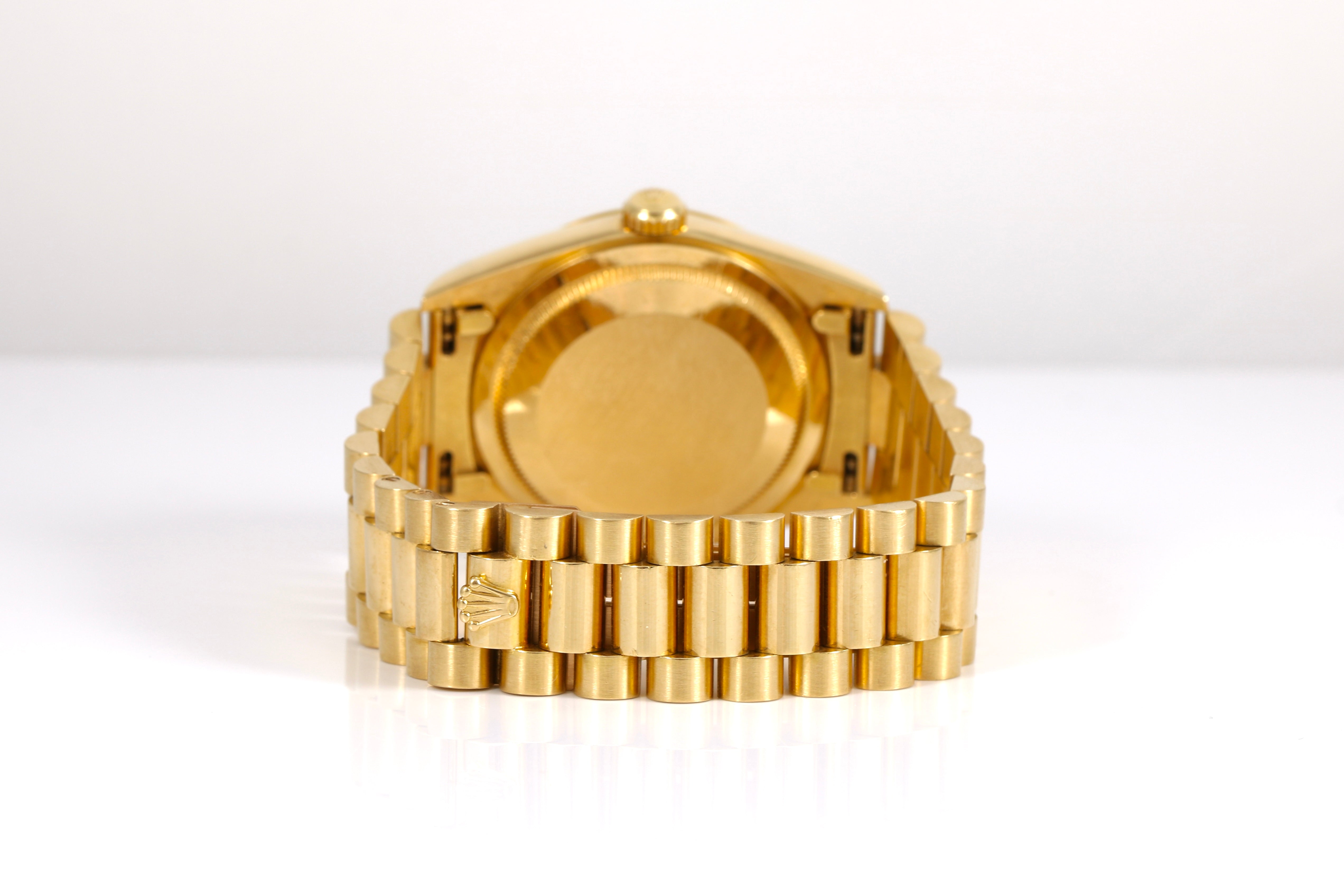 1990 Rolex Daydate 36mm - 18238 (Champagne)