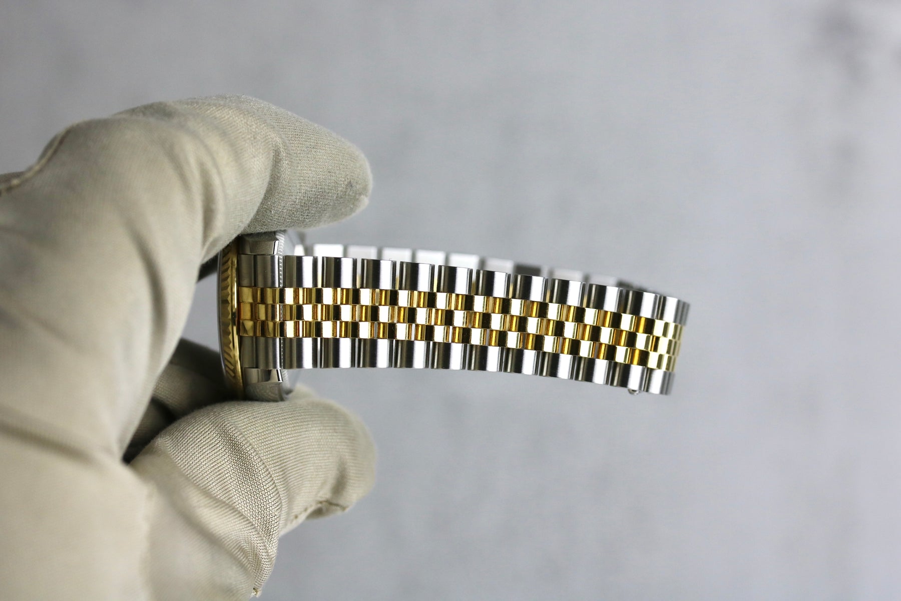 2024 ROLEX 278273 Datejust 31mm Factory MOP Diamond Dial with Box & Papers