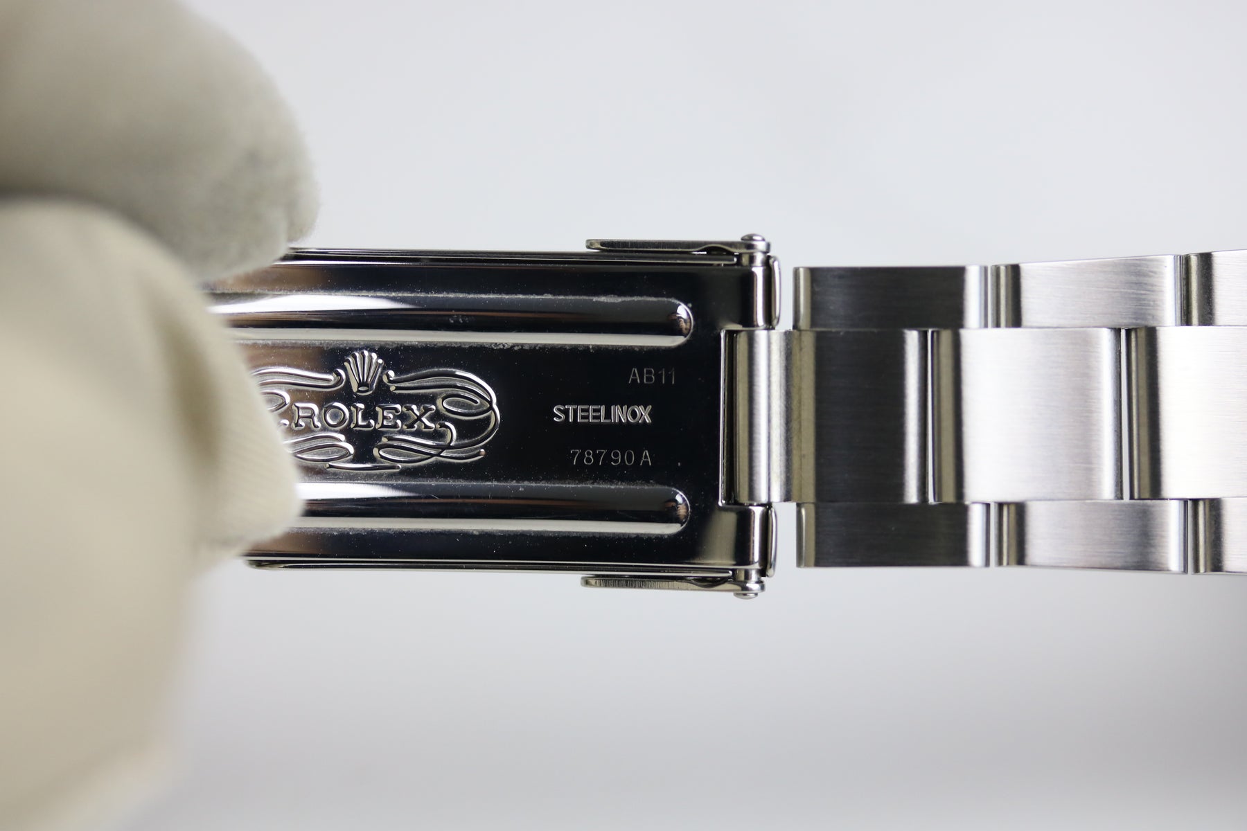 2000 ROLEX 16570 Explorer II Polar SEL with Papers