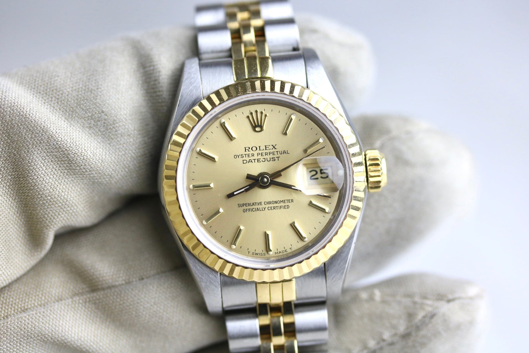 1987 ROLEX 69173 Datejust 26mm with Box & Papers