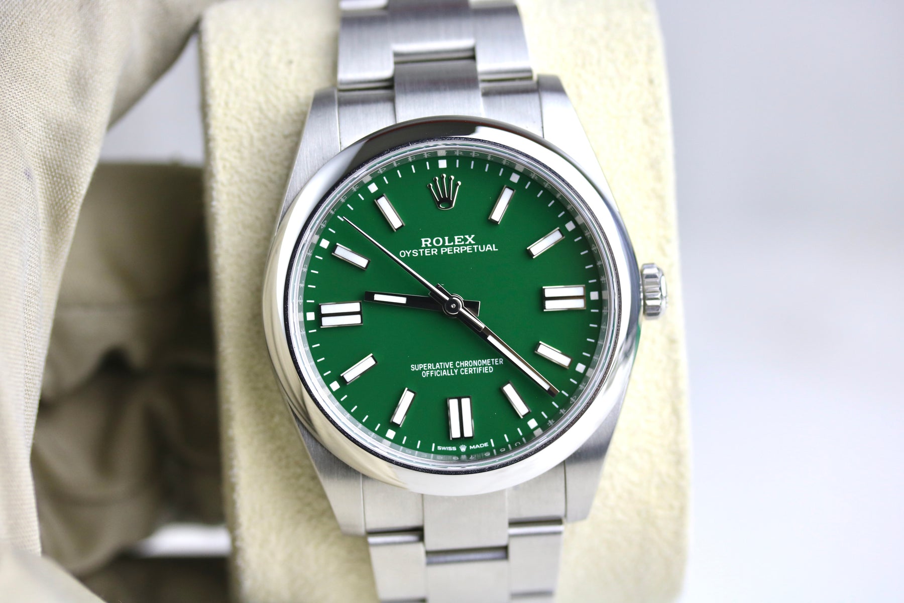 2024 ROLEX 124300 Oyster Perpetual 41mm Green Dial with Box & Papers
