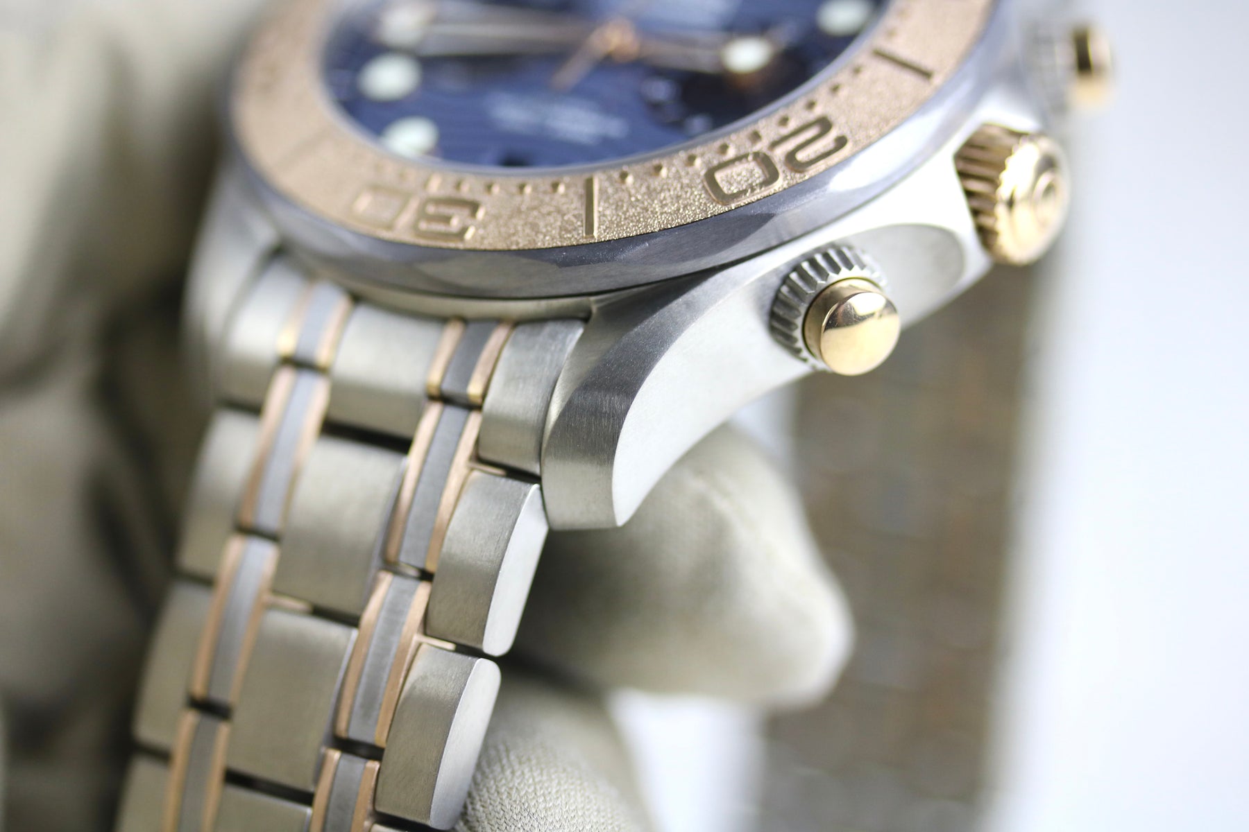 2021 OMEGA 210.60.44.51.03.001 Seamaster Diver 300M with Box & Papers