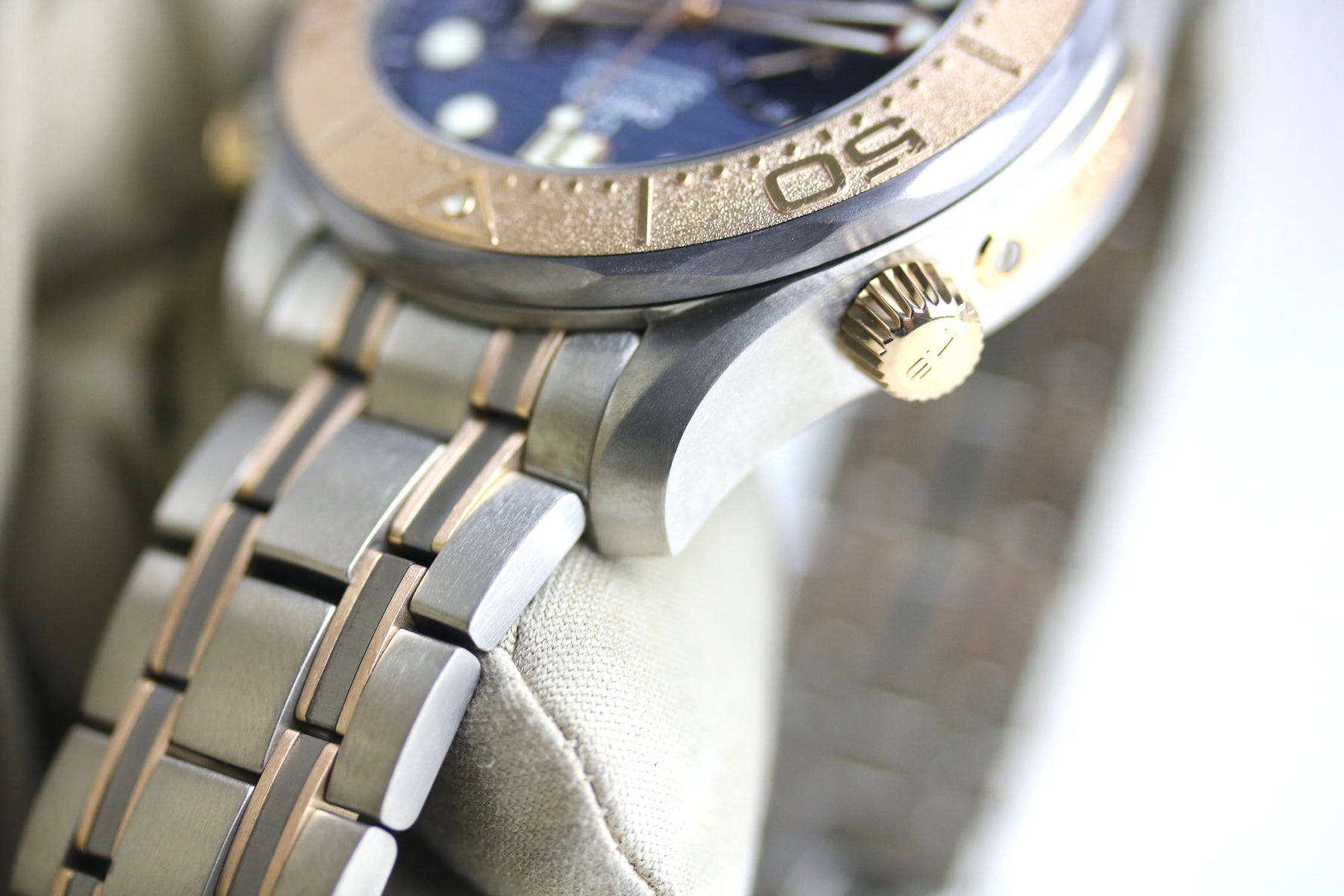 2021 OMEGA 210.60.44.51.03.001 Seamaster Diver 300M with Box & Papers
