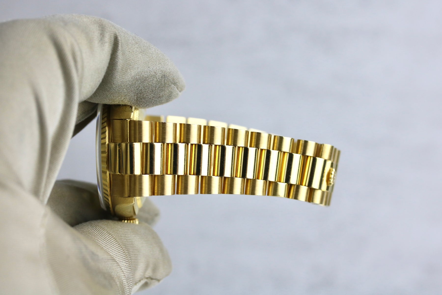 1990 ROLEX 18238 Daydate 36mm Factory Diamond Dial Tight Bracelet