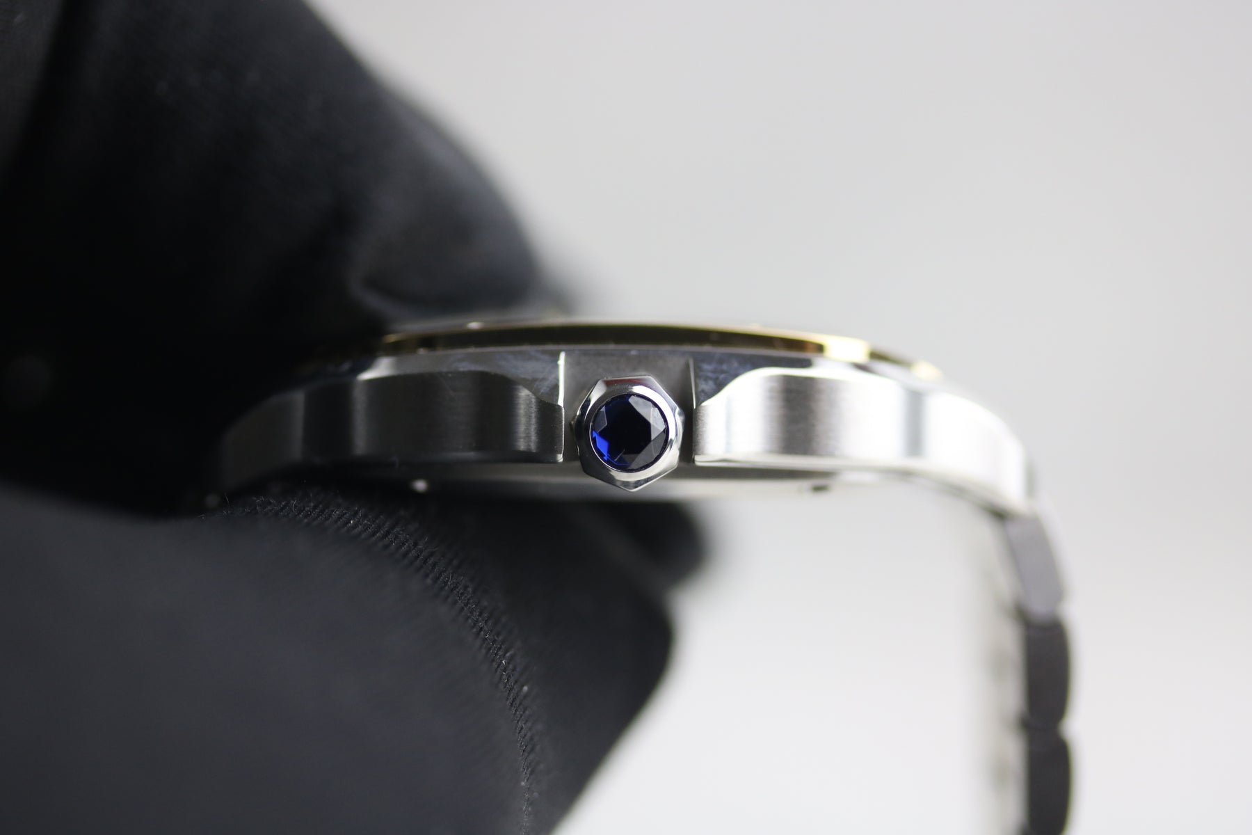 2024 Cartier W2SA0016 Santos Medium Size with Box & Papers
