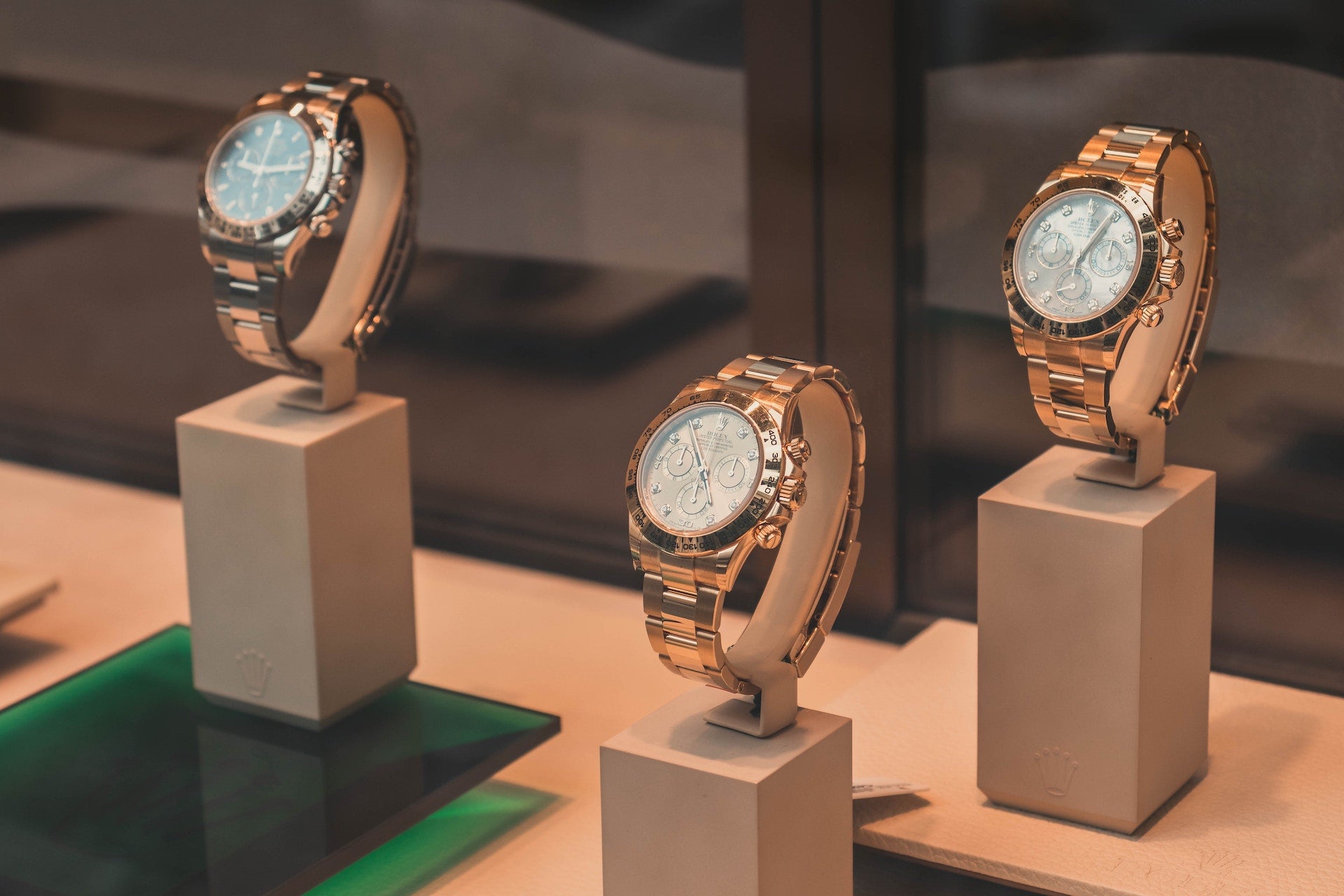 Expert Tips on Building the Perfect Watch Collection in LA