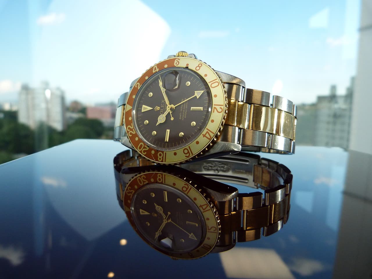 Rolex vs TAG Heuer