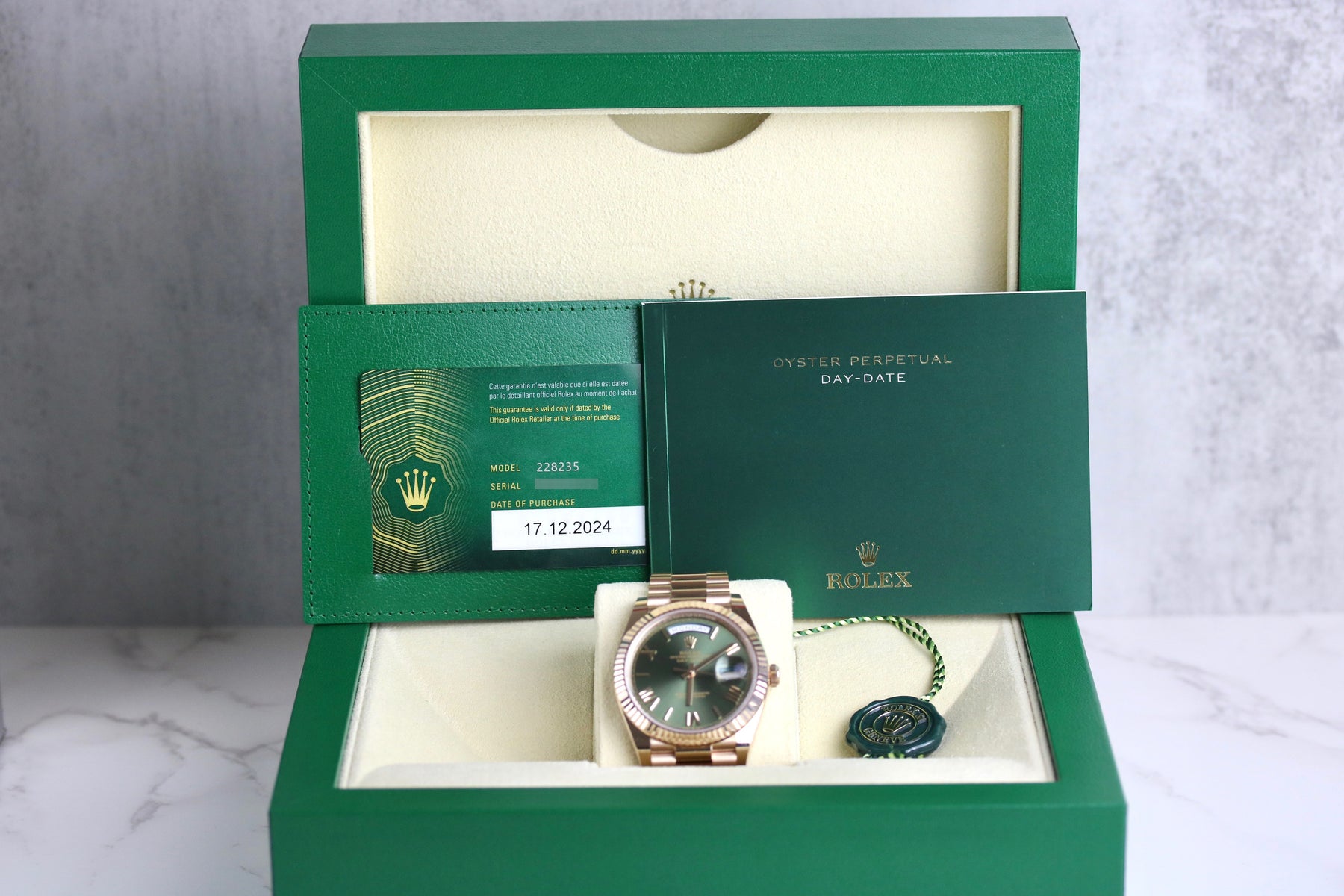 UNWORN 2024 ROLEX 228235 Daydate 40mm Olive Dial with Box & Papers