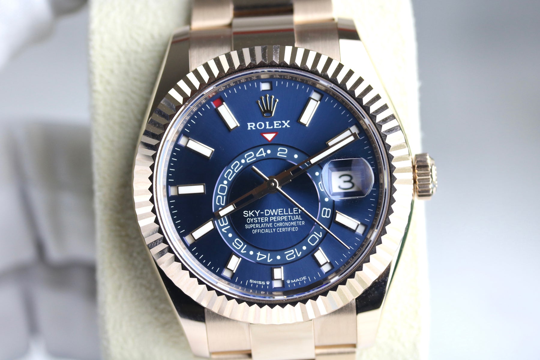 UNWORN 2024 ROLEX 336935 Sky-Dweller Rose Gold Blue Dial with Box & Papers