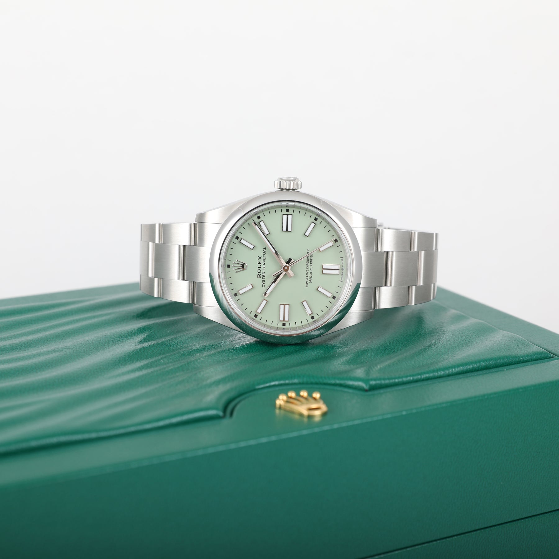 UNWORN 2025 ROLEX 134300 Oyster Perpetual 41mm Pistachio Dial with Box & Papers