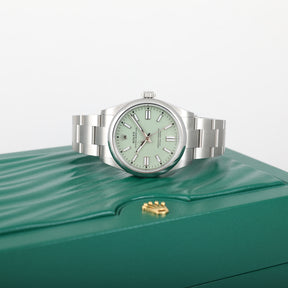 UNWORN 2025 ROLEX 134300 Oyster Perpetual 41mm Pistachio Dial with Box & Papers