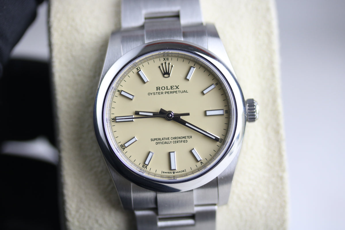 UNWORN 2025 ROLEX 124200 Oyster Perpetual 34mm Beige Dial with Box & Papers