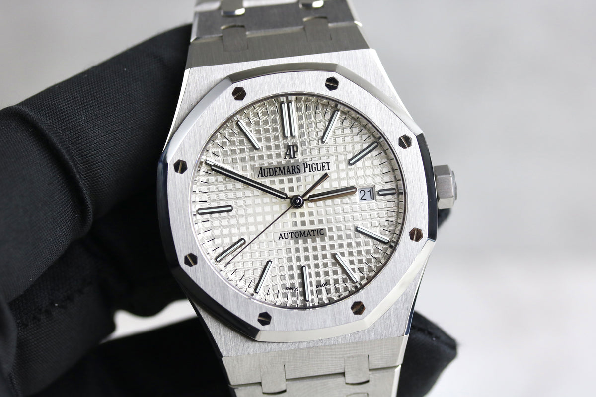 2018 Audemars Piguet Royal Oak 41mm White Dial with Box & Papers