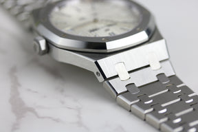 2018 Audemars Piguet Royal Oak 41mm White Dial with Box & Papers
