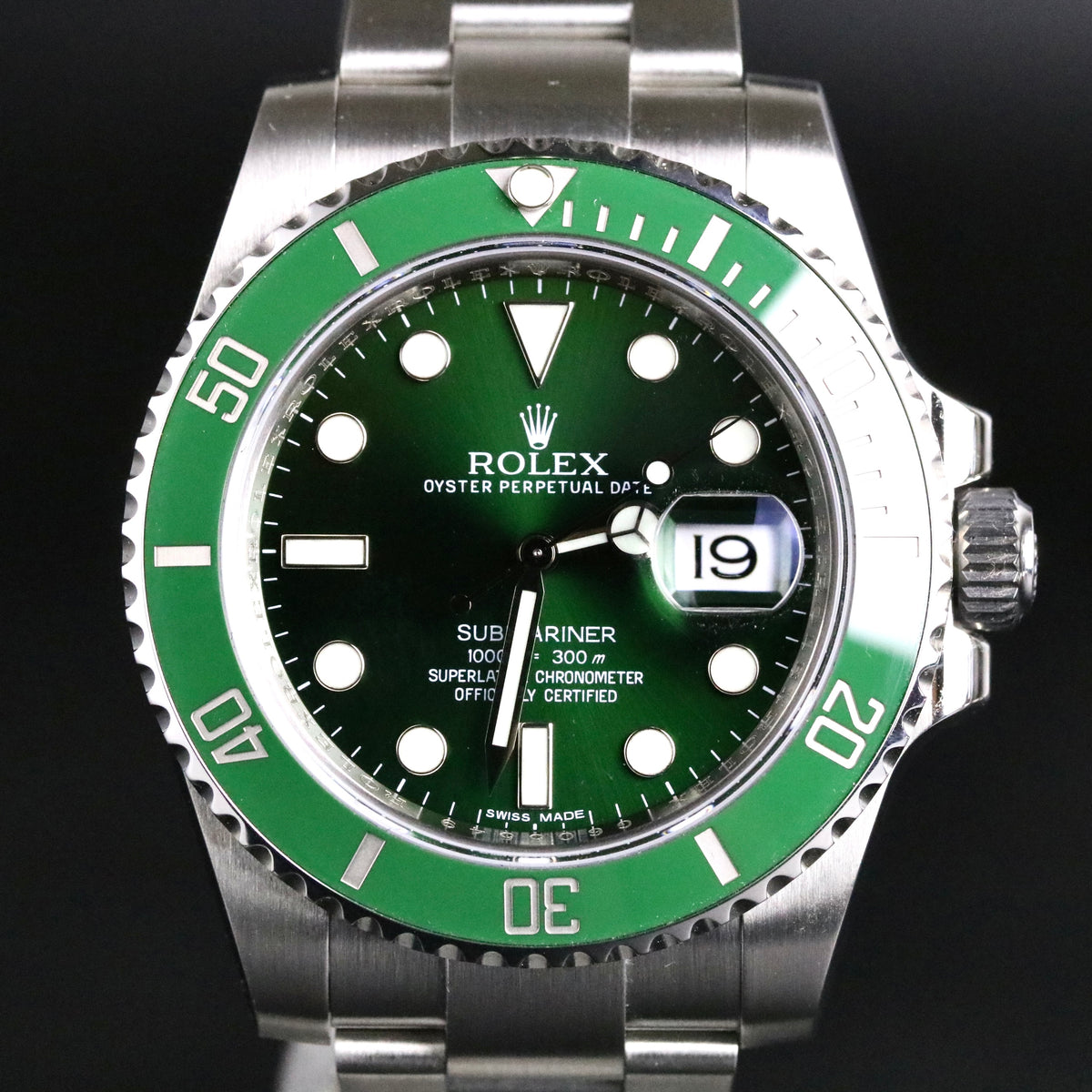 2009 Rolex 116610LV Green Submariner "Hulk" with Box