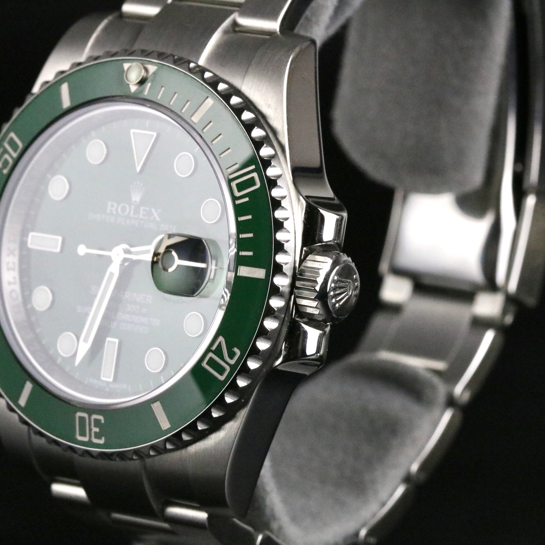 2009 Rolex 116610LV Green Submariner "Hulk" with Box