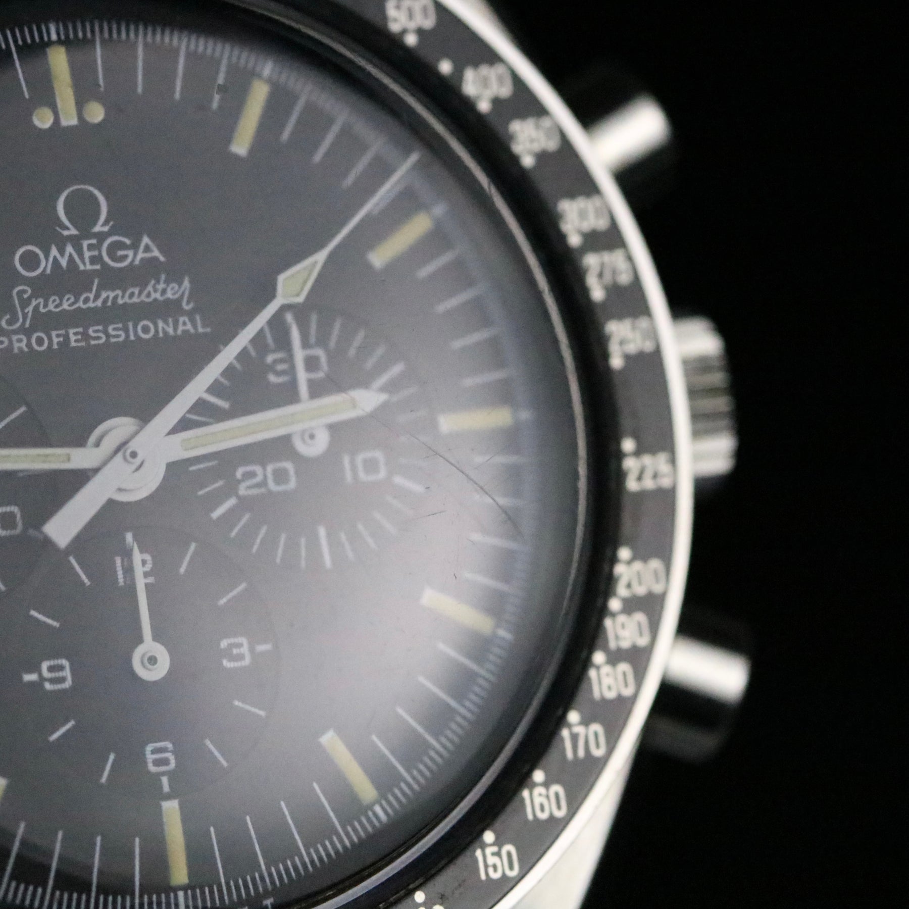 1985 OMEGA ST145.022 Speedmaster Moonwatch "Long R"