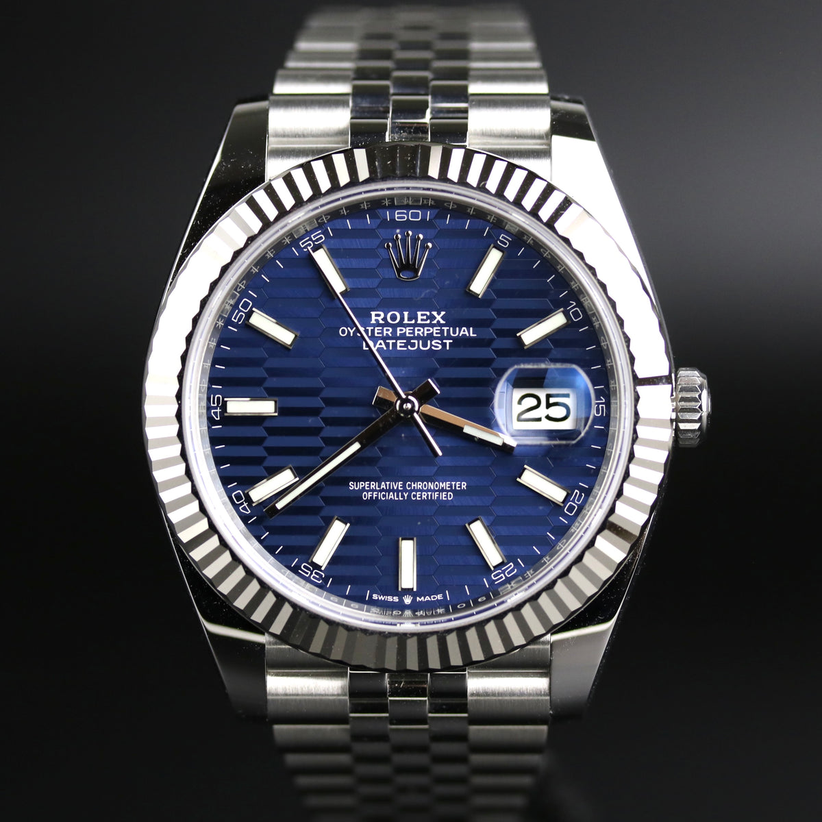 UNWORN ROLEX 126334 Datejust 41mm Blue Motif Dial with Box & Papers