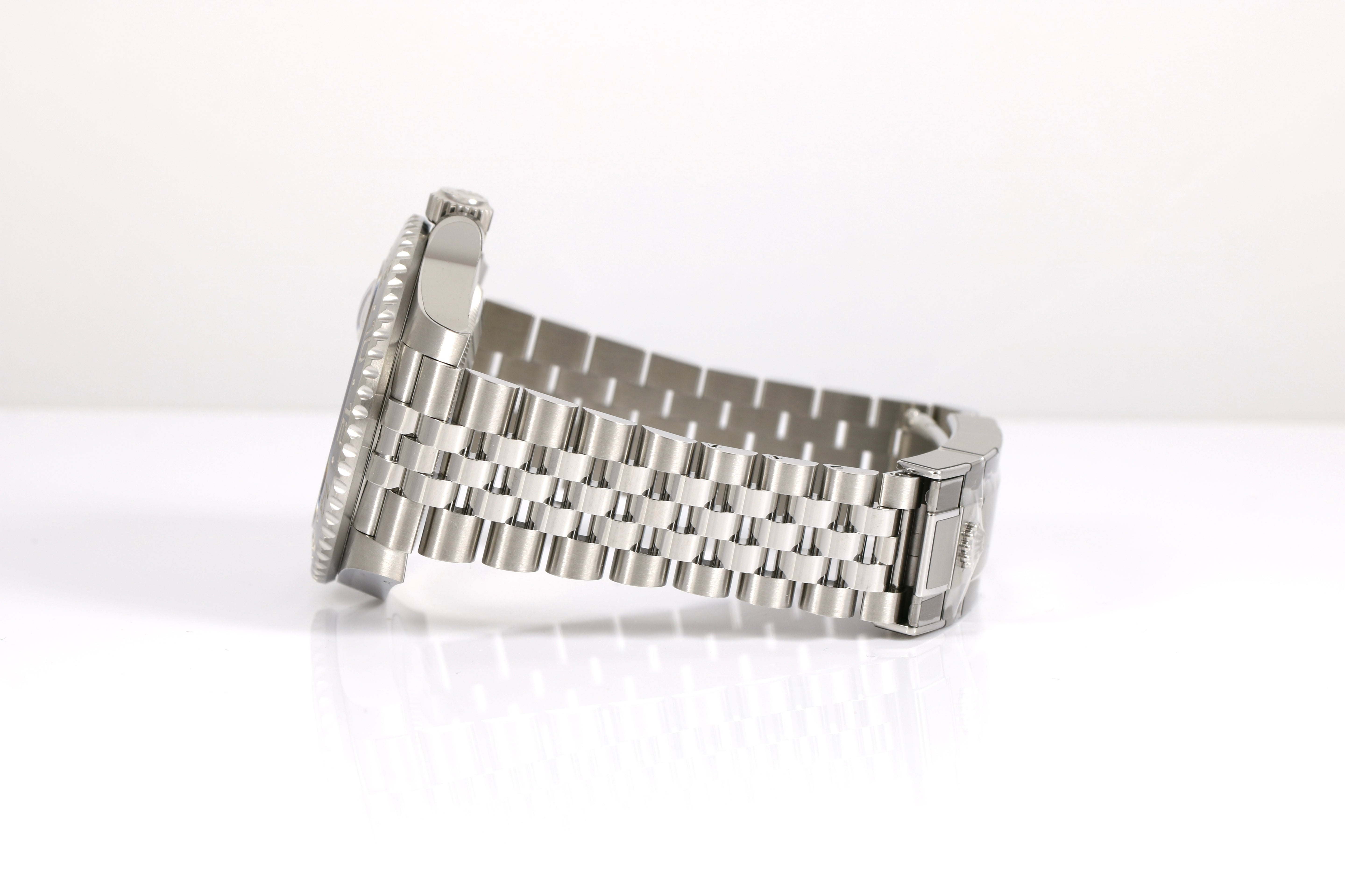 UNWORN / Partial Sticker 2025 Rolex GMT-MASTER II Jubilee - 126710GRNR (Bruce Wayne)