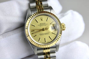 1995 Rolex 69173 Datejust 26mm No Holes Case with Box & Papers