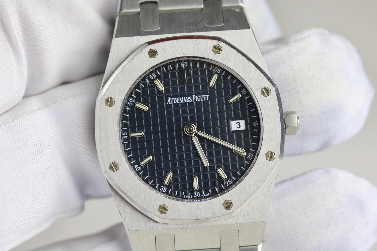 2000s Audemars Piguet 56175ST Royal Oak 33mm Quartz with Booklets