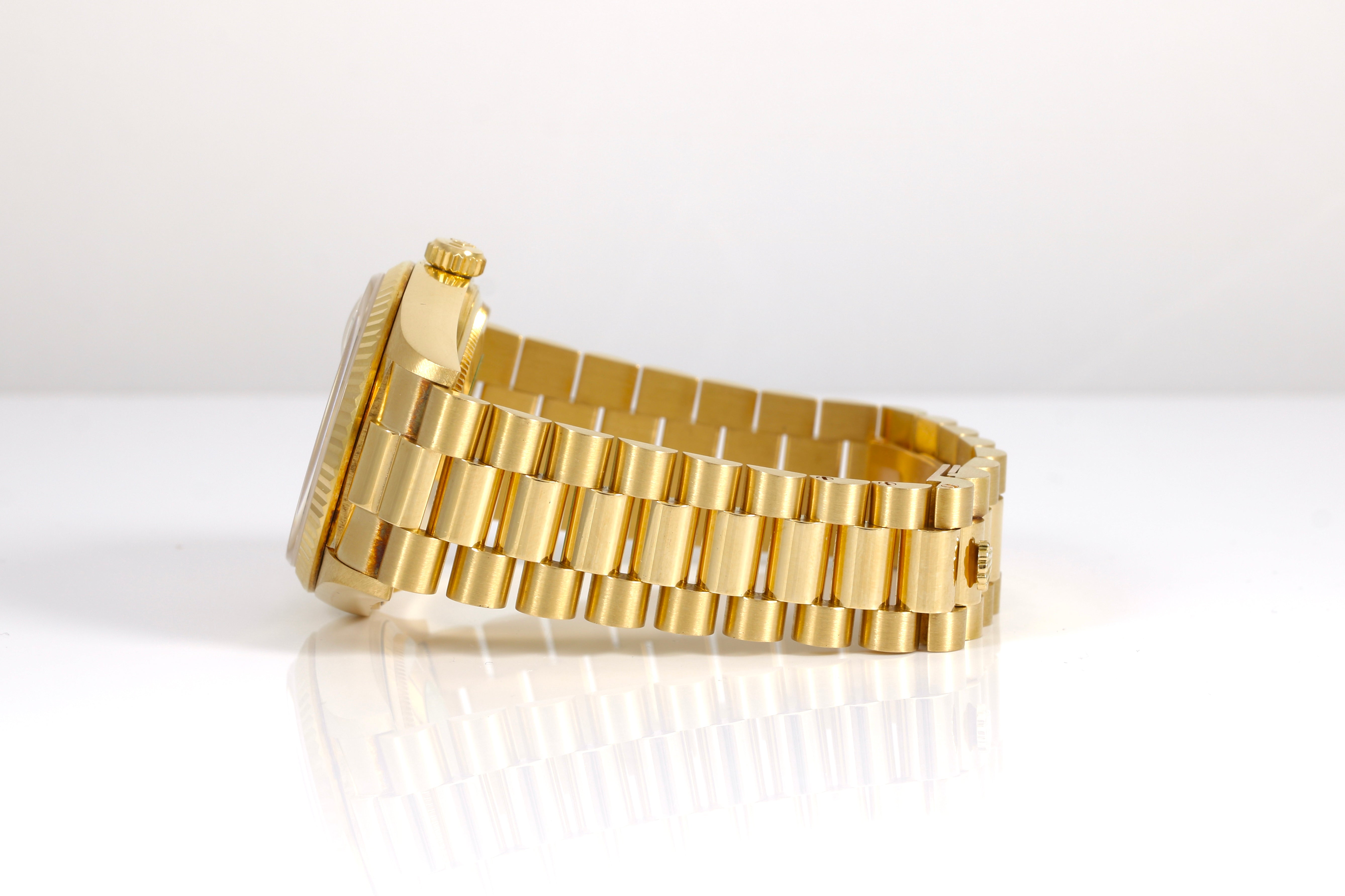 1985 Rolex Day-Date 36mm - 18038 (Champagne)