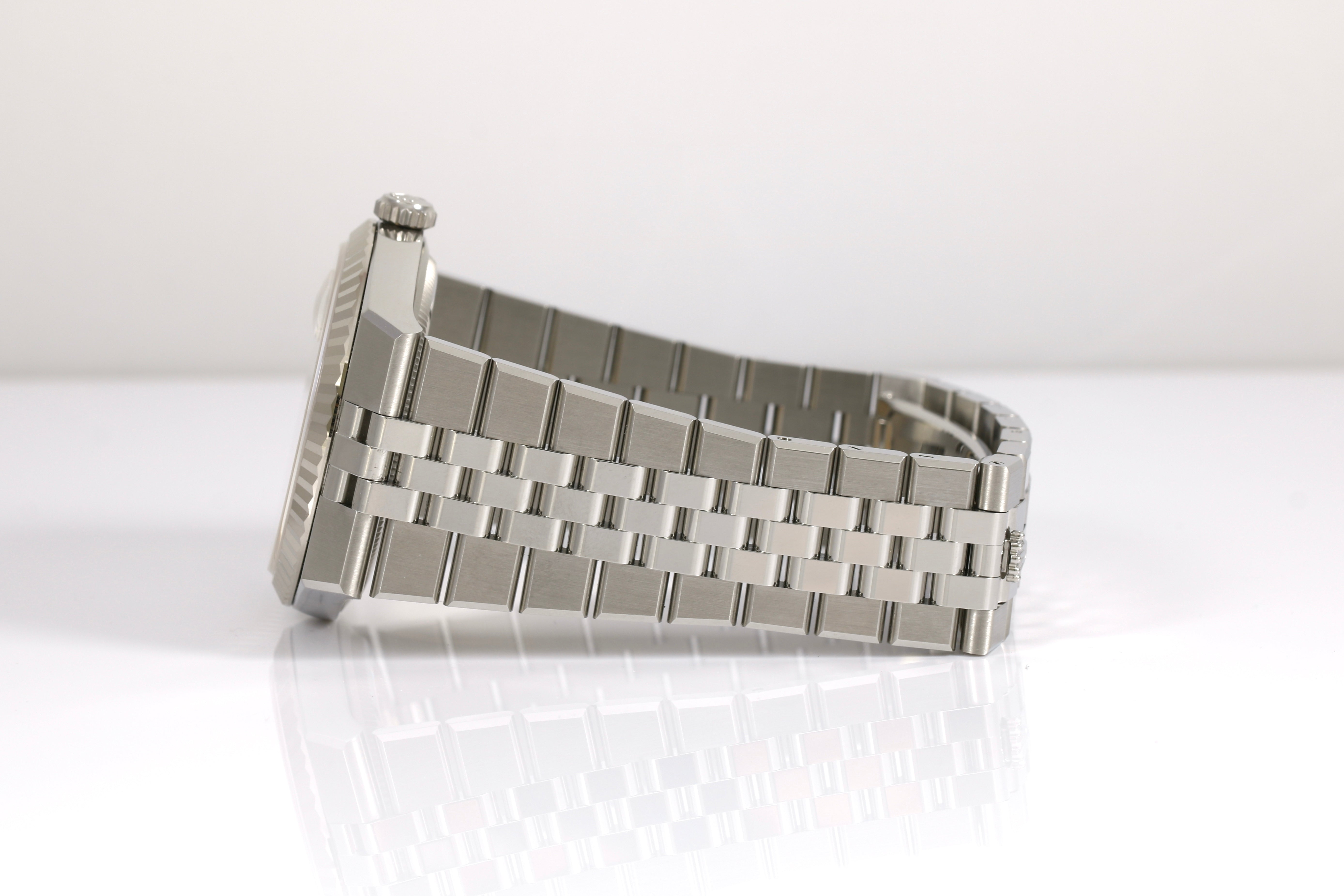 2025 Rolex Land-Dweller 40mm - 127334