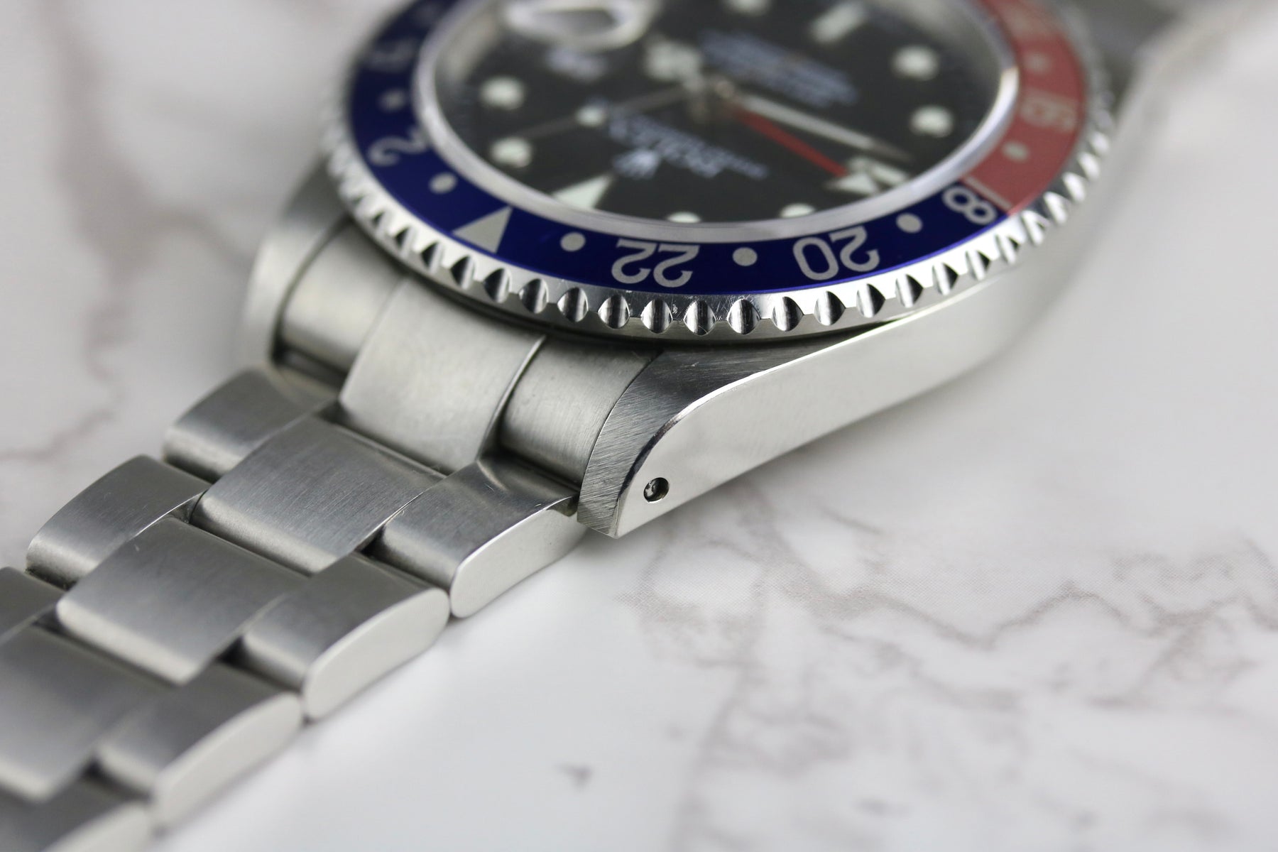 2002 Rolex 16710 GMT-MASTER II Pepsi with Box & Papers