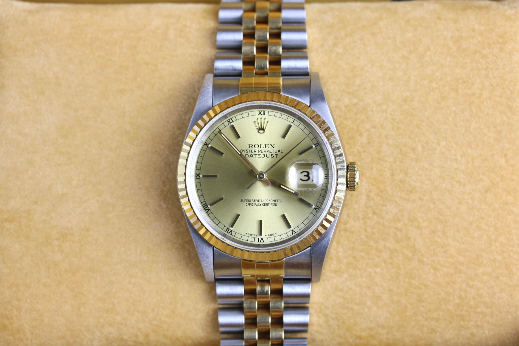 MINT 1991 Rolex 16233 Datejust 36mm Champagne Dial with Box & Papers