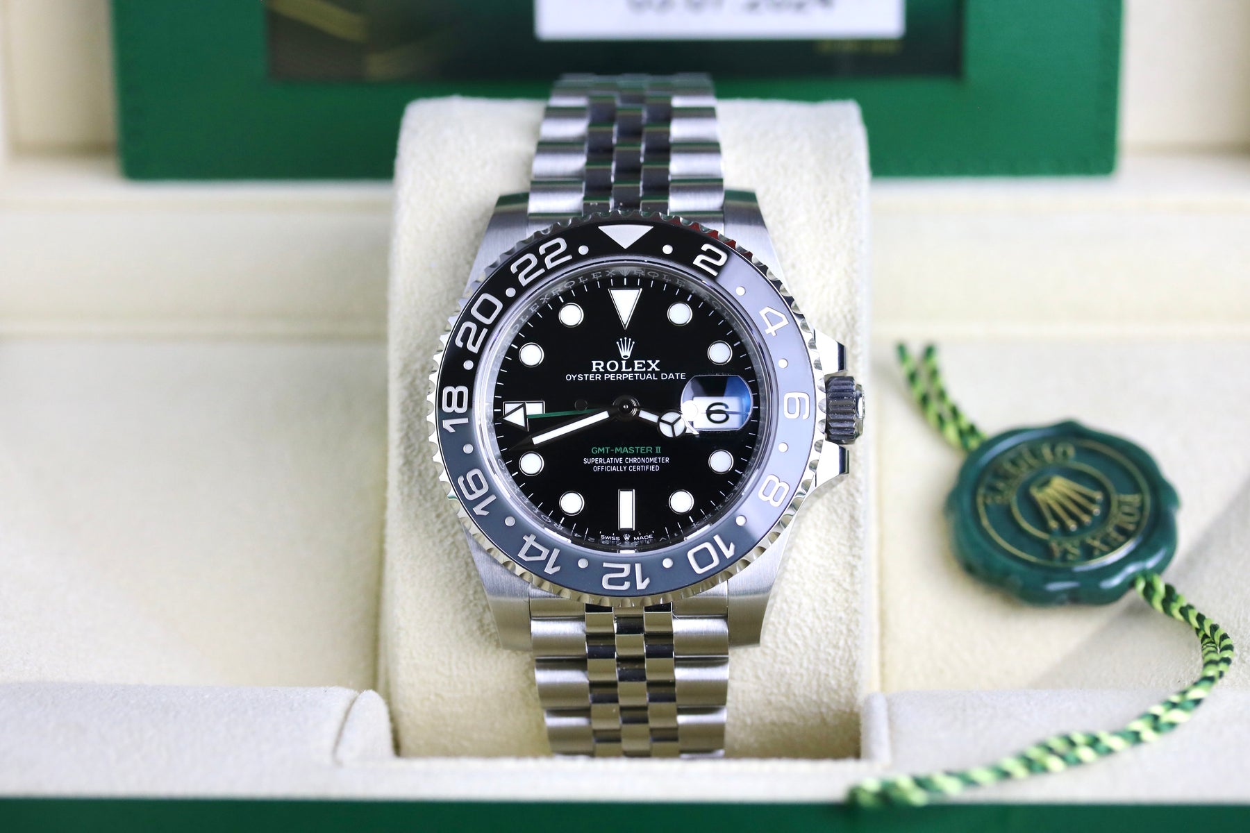 UNWORN 2024 ROLEX 126710GRNR GMT-MASTER II Bruce Wayne with Box & Papers