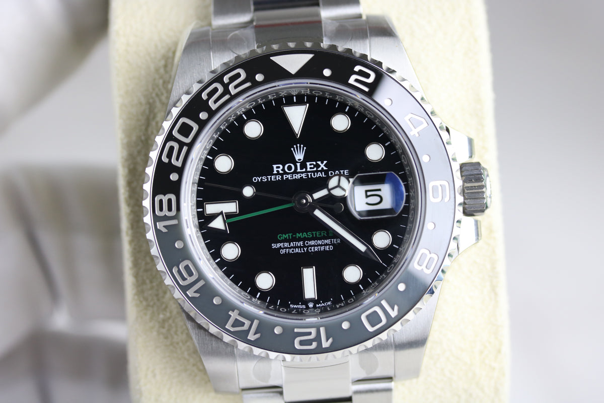 UNWORN 2024 ROLEX 126710GRNR GMT-MASTER II Bruce Wayne with Box & Papers