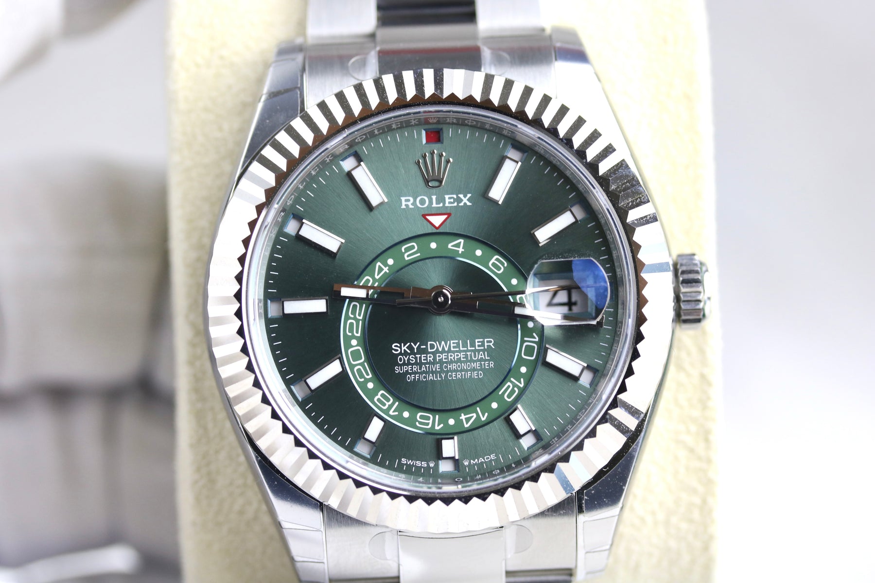 FULL STICKER NOS 2024 ROLEX 336934 Sky-Dweller Green with Box & Papers