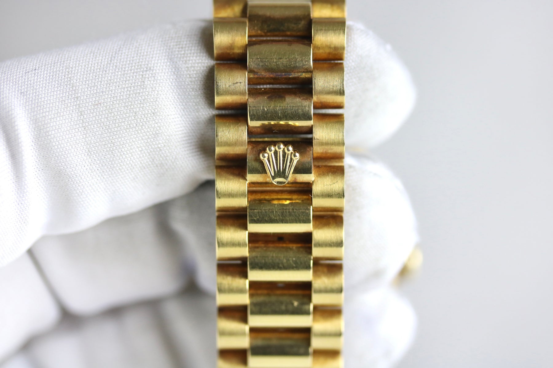 UNPOLISHED 1991 Rolex 18238 Daydate 36mm 18K Yellow Gold