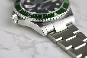 MINT 2007 Rolex 16610LV Submariner Kermit with Box & Papers