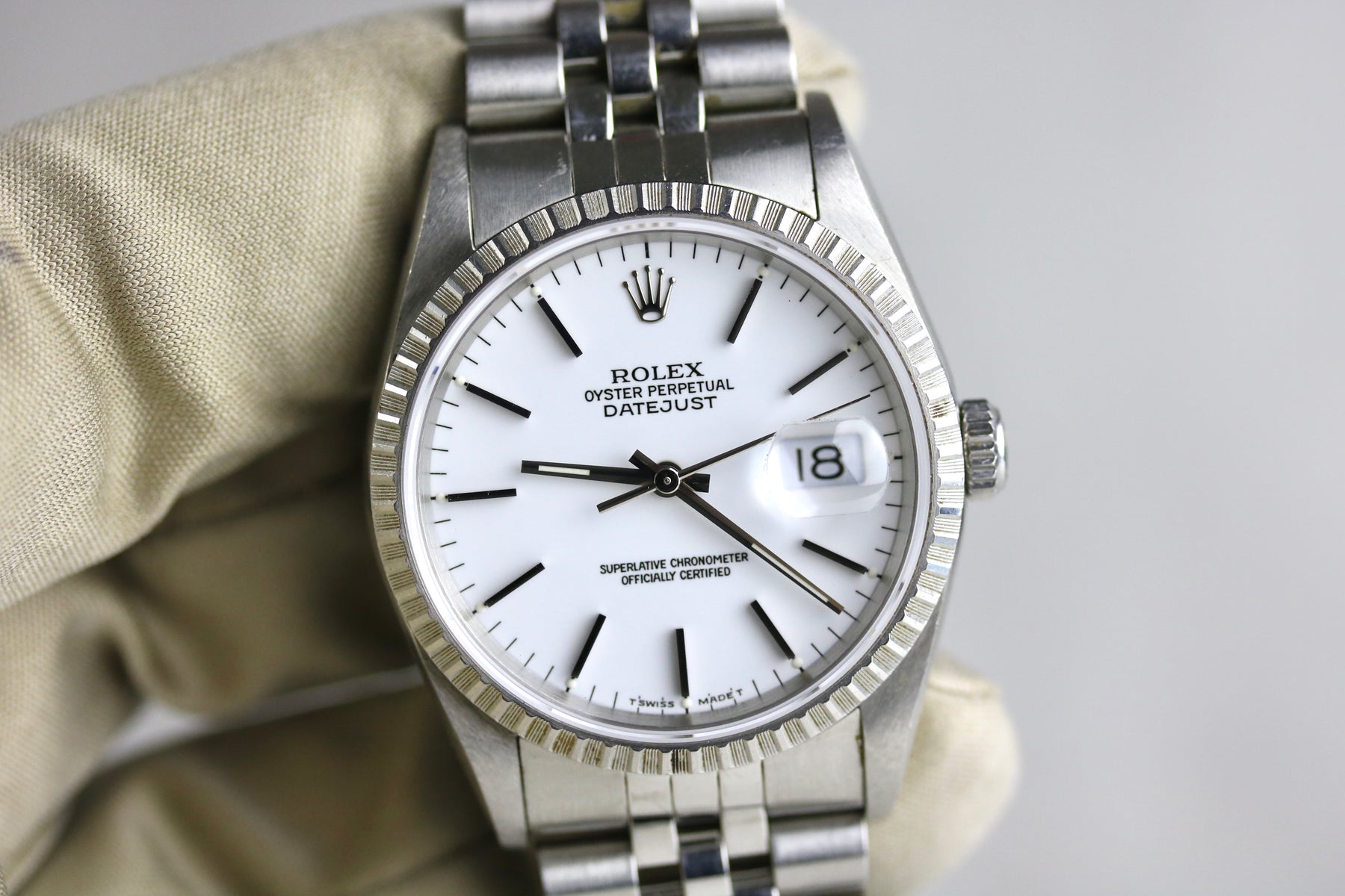 1991 ROLEX 16220 Datejust 36mm White Dial