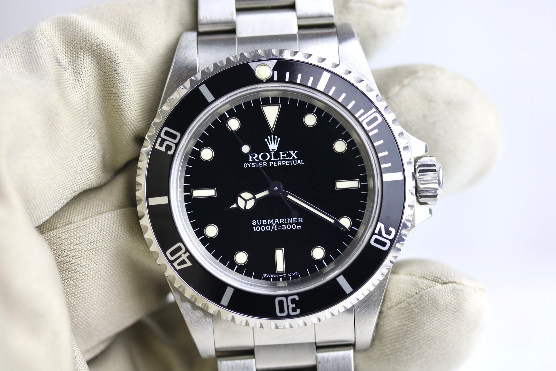 1997 ROLEX 14060 No-Date Submariner with Box & Papers