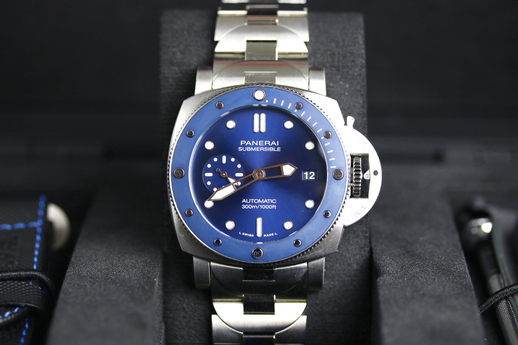 2021 Panerai PAM01068 Submersible BLU NOTTE with Box & Papers