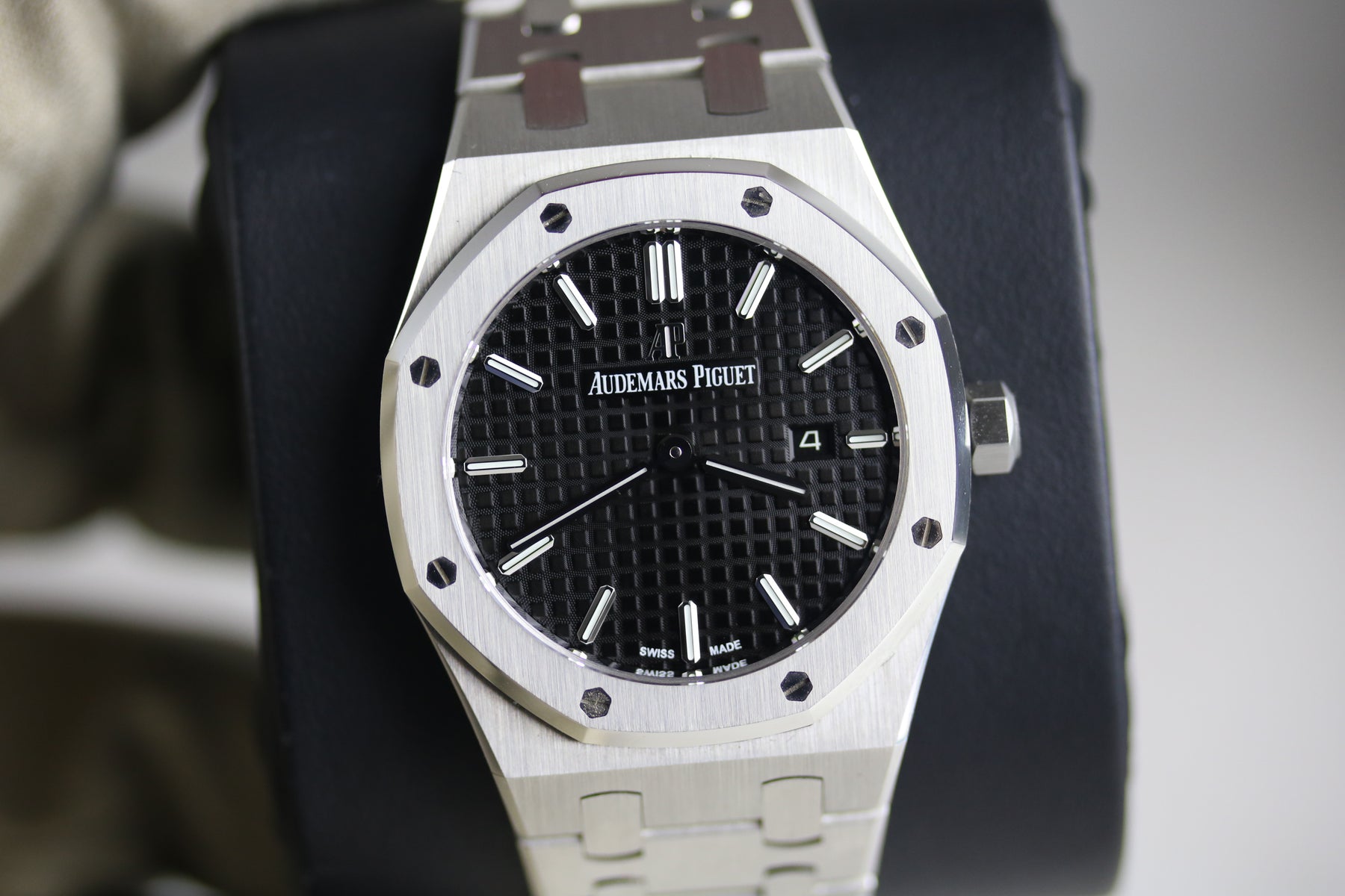 2021 Audemars Piguet 67650ST Royal Oak 33mm with Box & Papers