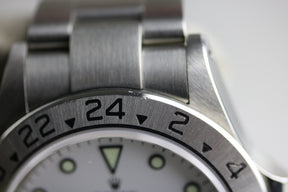 2000 ROLEX 16570 Explorer II Polar SEL with Papers