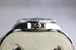 UNWORN 2020 ROLEX 126600 Red Sea-Dweller with Box & Papers