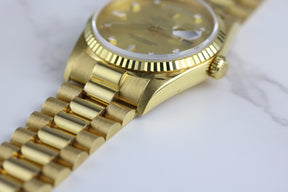 1990 ROLEX 18238 Daydate 36mm Factory Diamond Dial Tight Bracelet