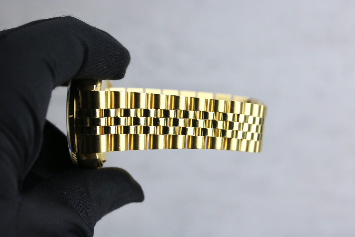 1985 ROLEX 16018 Datejust 36mm Jubilee Bracelet Champagne Linen Dial