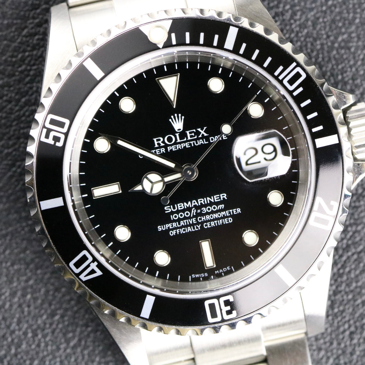 2004 Rolex 16610 Submariner No Holes Case